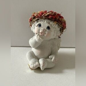 Dreamsicle Collectible Cherub “Baby Kisses”